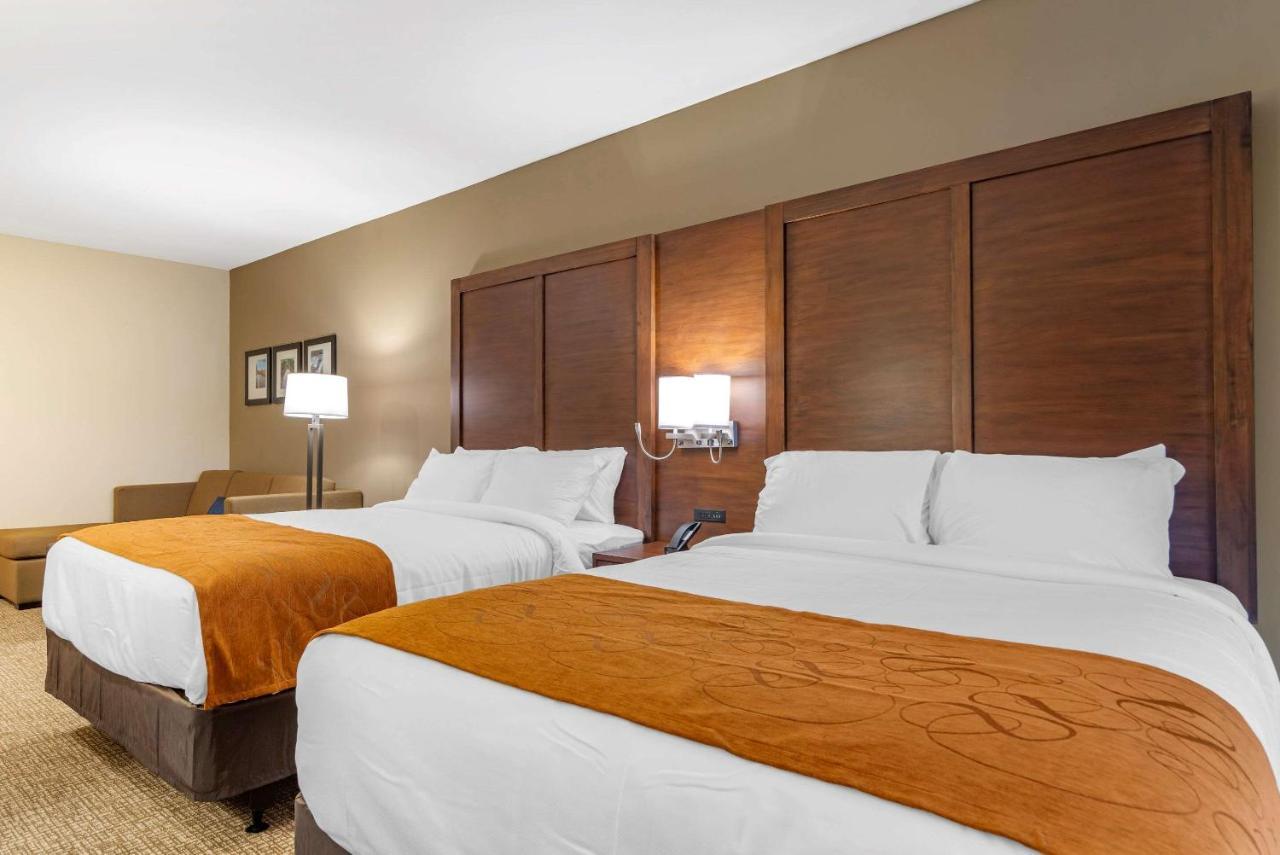 Comfort Suites Ньюнан Екстер'єр фото